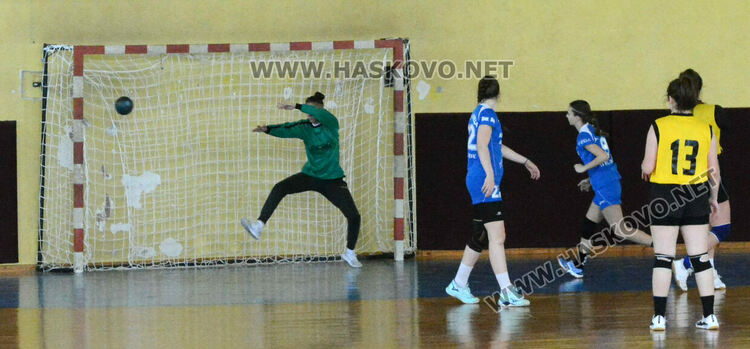 Хандбалният тим на Царската гимназия е вицешампион на Ученическите игри