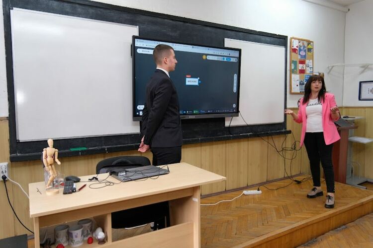 Гимназията по туризъм в Хасково обмени иновативни практики с три училища