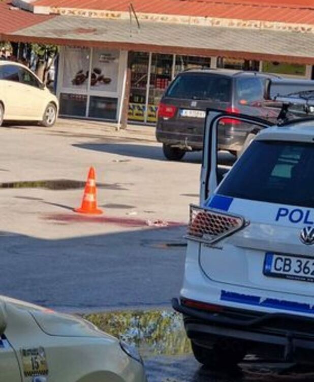 Издирват сириец за нараняване на сънародник с джобно ножче