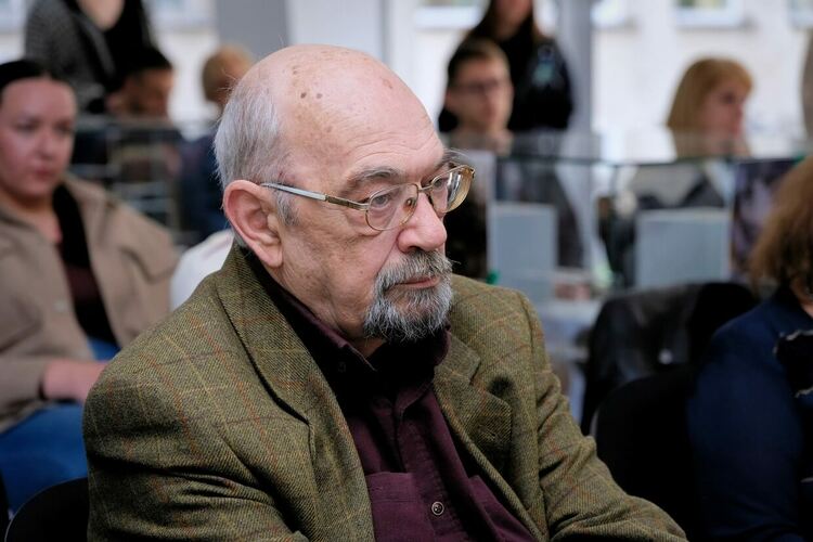 В открит урок ученици от Езиковата научиха за живота и делото на Гео Милев