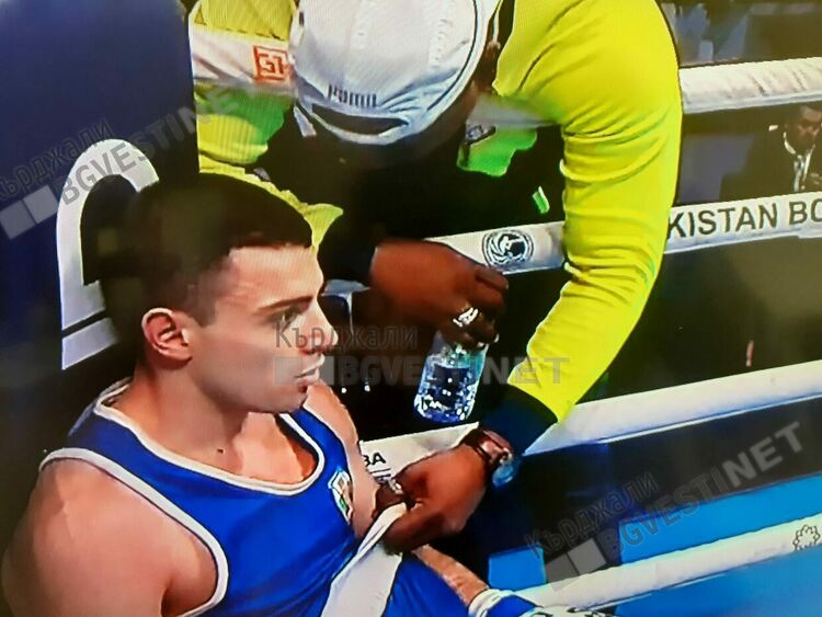 Ергюнал Сабри стартира с победа участието си на Световното първенство в Ташкент