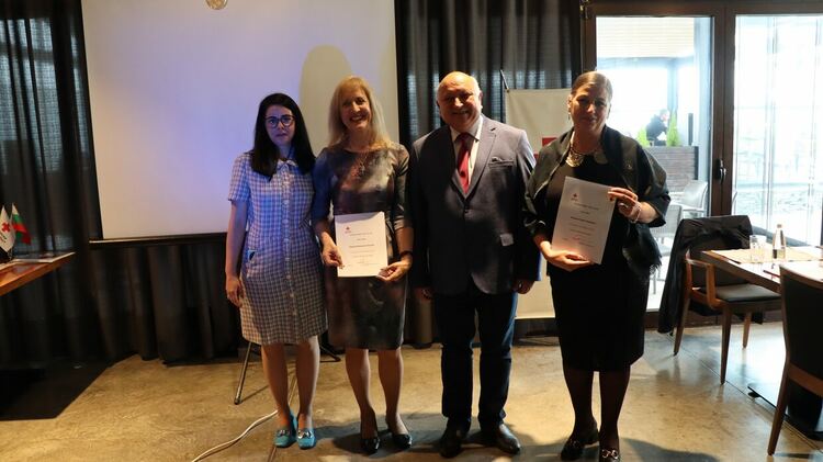 БЧК Кърджали отбеляза Международния ден на организацията, отличи изявени доброволци и членове