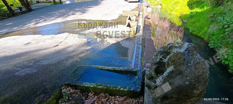 Дамбалъ очаква посетители от цялата страна, в нощта срещу Гергьовден/Хъдърлез/ дъбравата шуми особено