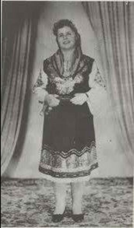 Перничани отбелязват 100 години от рождението на народната певица Божурка Тупанкова