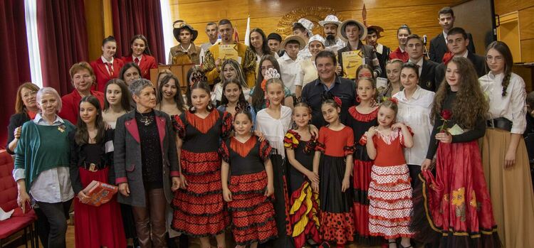 Маскарад и емоции по Сервантес в „Славейков“ като част от Месеца на Испания