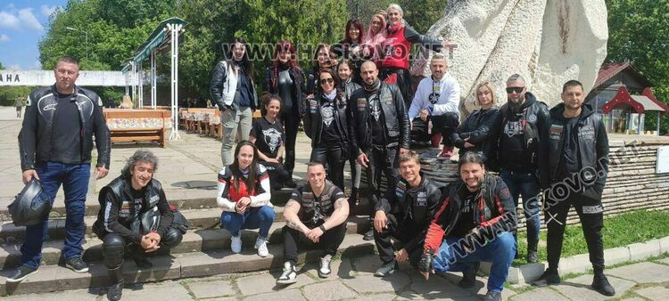 Рокерки яхнаха моторите за почетна обиколка на Хасково