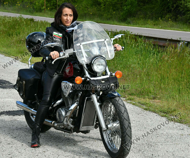 Рокерки яхнаха моторите за почетна обиколка на Хасково