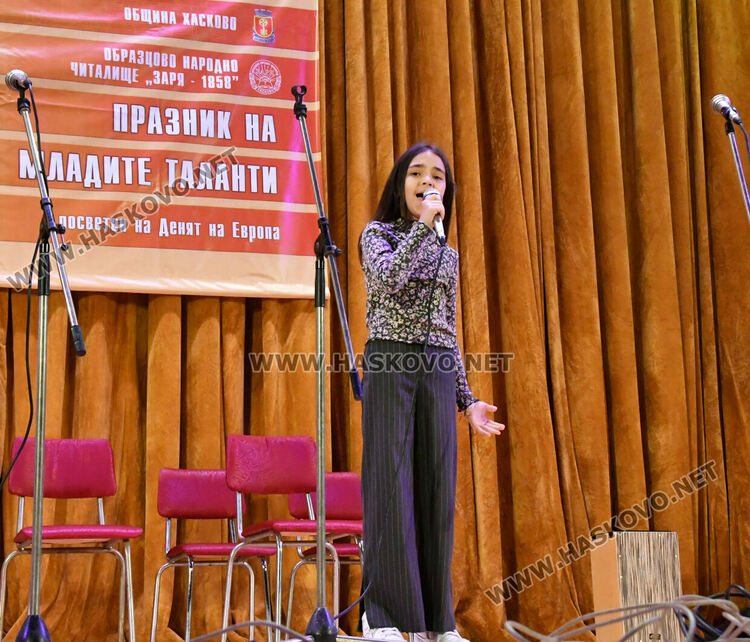 Млади таланти се изявяват на сцената на Читалище "Заря"