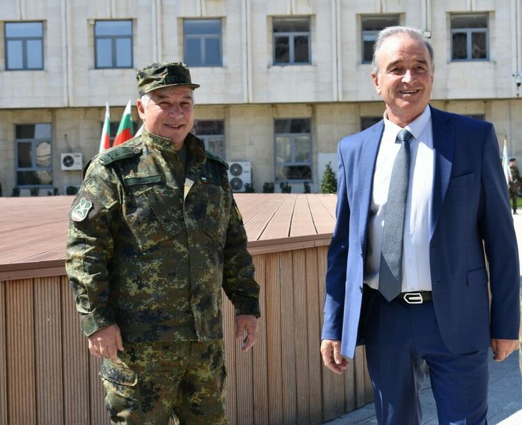 Асеновград отбеляза Деня на храбростта тържествено (снимки)