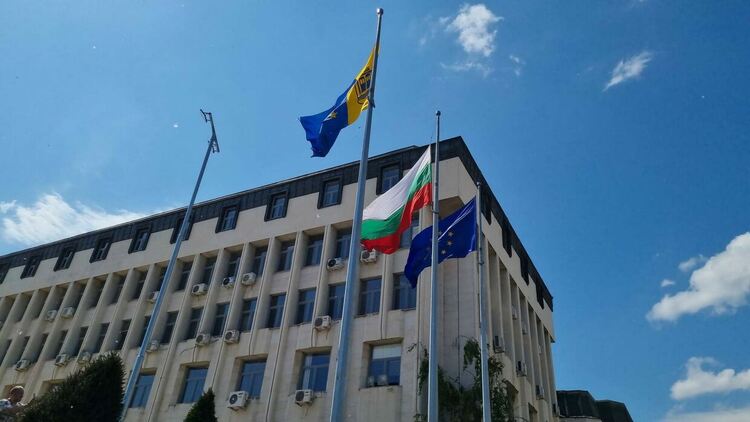 Асеновград отбеляза Деня на храбростта тържествено (снимки)