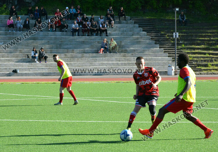 ОФК „Хасково“ с убедителна победа над „Хеброс“