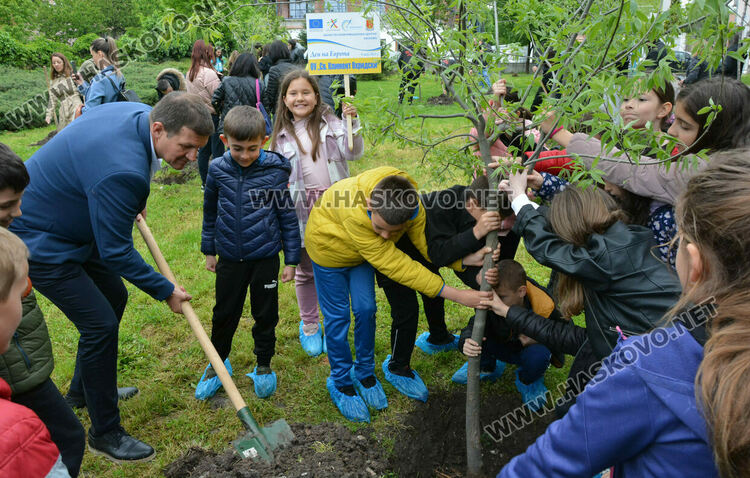 Хасково отбеляза Денят на Европа с екоакция