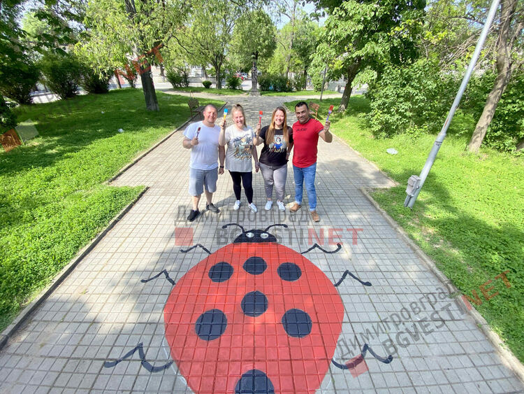 Добрият пример: Димитровградчани си "осиновиха" паркче