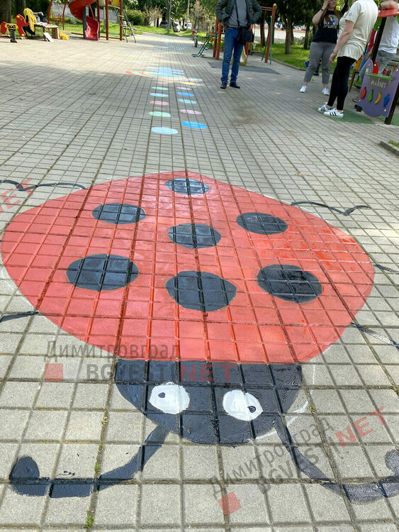 Добрият пример: Димитровградчани си "осиновиха" паркче