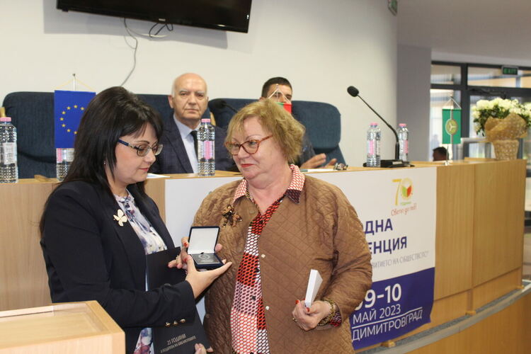 Международна научна библиотечна конференция започна в Димитровград днес