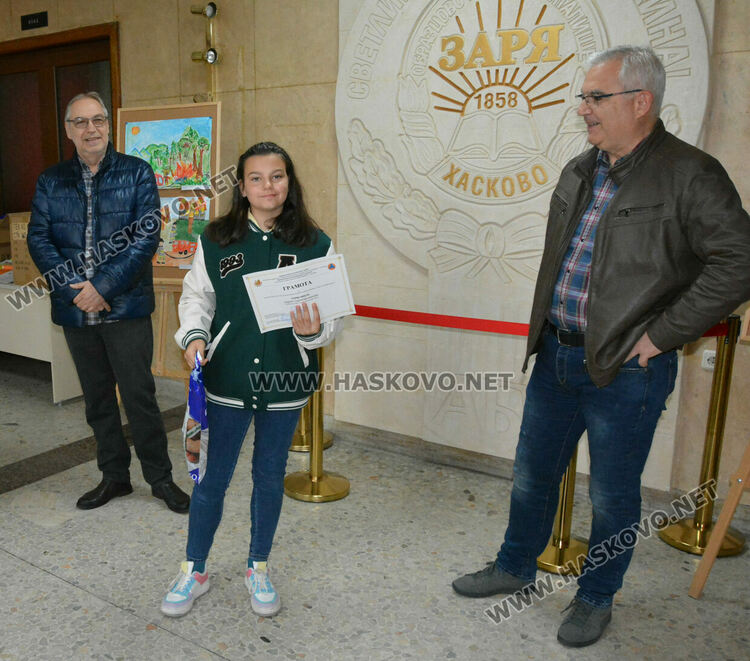 Наградиха 29 млади художници в конкурса „С очите си видях бедата“