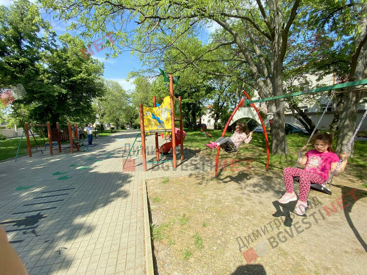 Добрият пример: Димитровградчани си "осиновиха" паркче