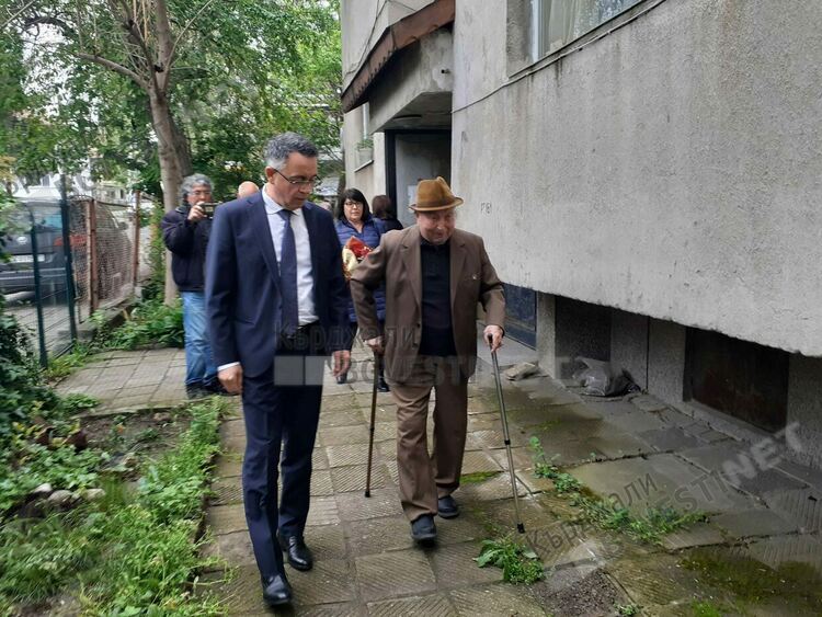 Отбелязваме Девети май с почит към единствения жив ветеран от войната в Кърджали