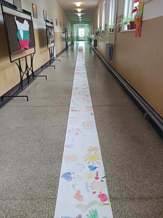 ОУ „Св. св. Кирил и Методий“ празнува патронен празник и 138 години от създаването