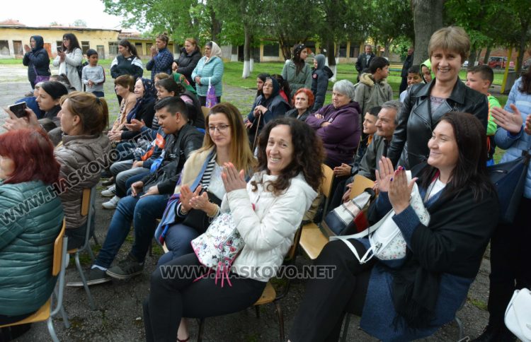 Фондация финансира обновяването на училищните стаи в с. Войводово