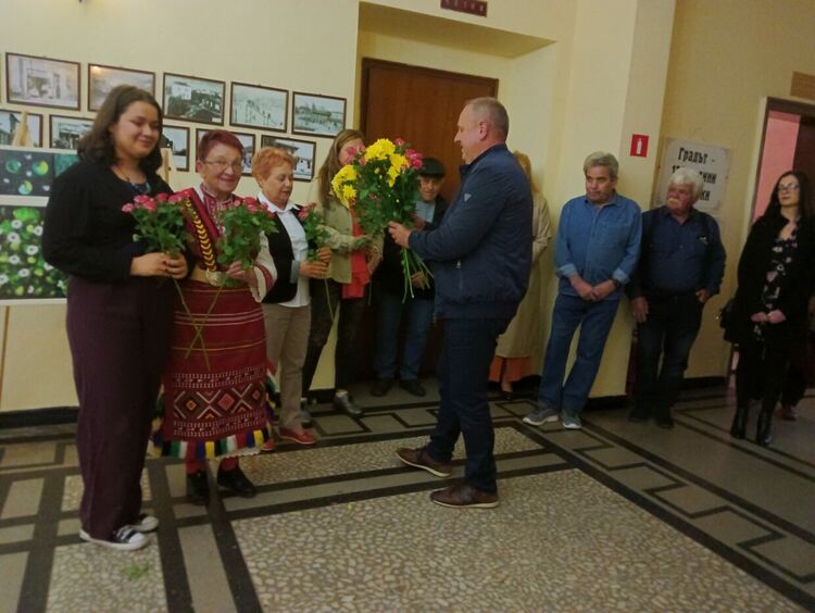 Откриха традиционната изложба за Деня на Европа