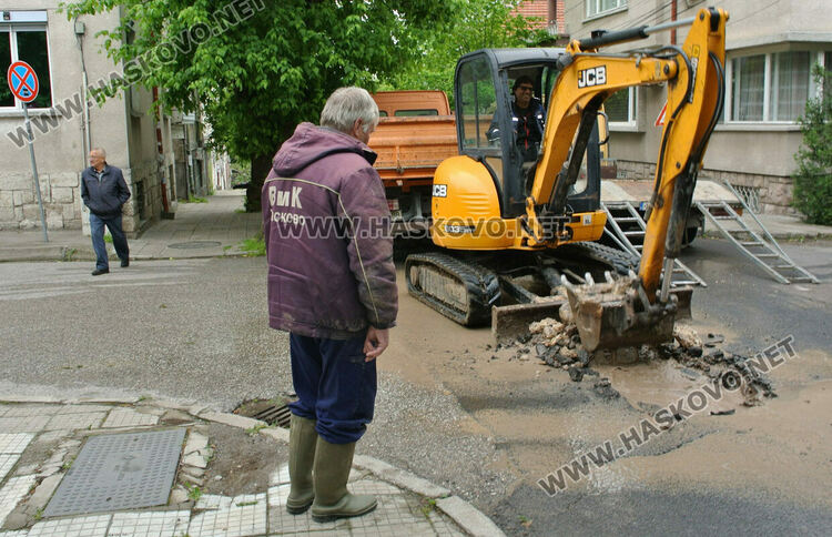 Затвориха част от ул. „Георги Кирков“ заради ВиК авария