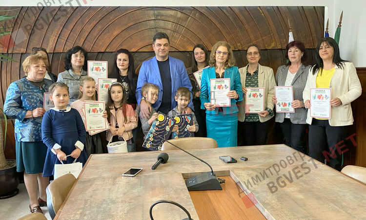 13 училища участваха в кампанията за рециклиране, победителят предаде 905кг, а друго школо - 9кг