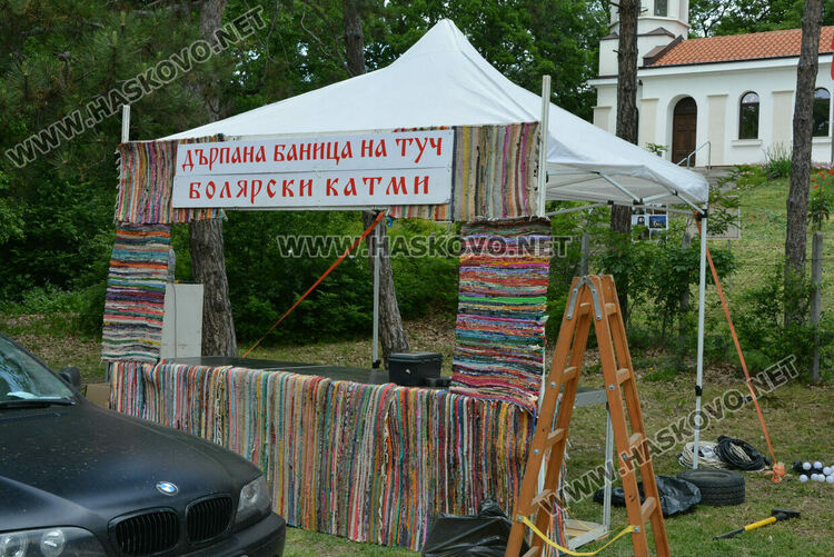 Позиционираха два етнокъта и занаятчийски ръкоделия на старта на „Китна Тракия“