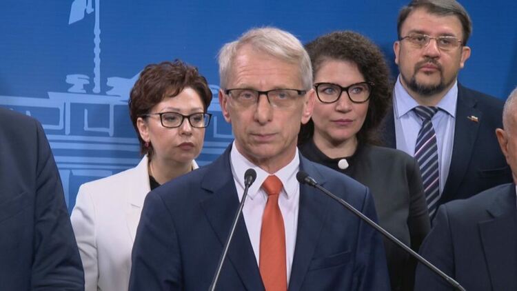 ПП-ДБ обвинява Десислава Атанасова, че нарушила джентълменското споразумение, тя отговаря