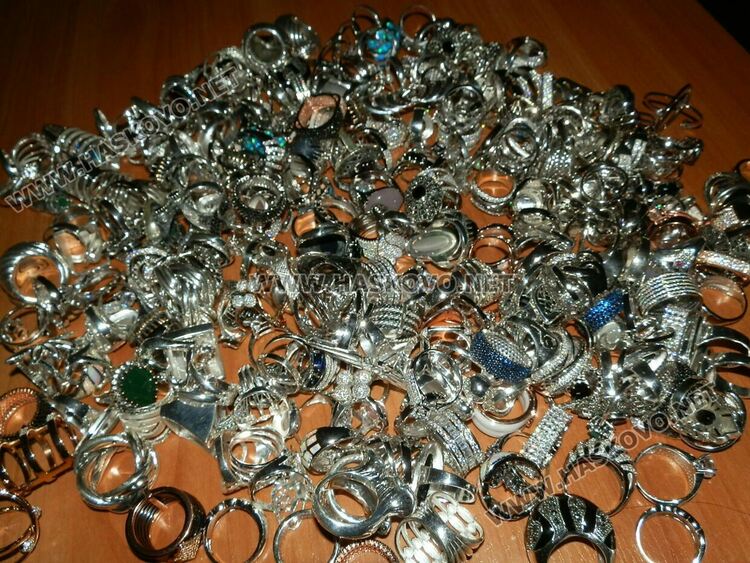 Близо 2 кг. контрабандни бижута спрени на границата ни с Турция