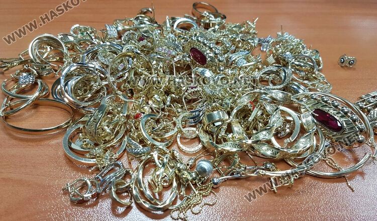 снимки: Агенция "Митници"