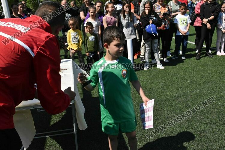 4 отбора се включиха в детски футболен турнир „Купа Хасково“
