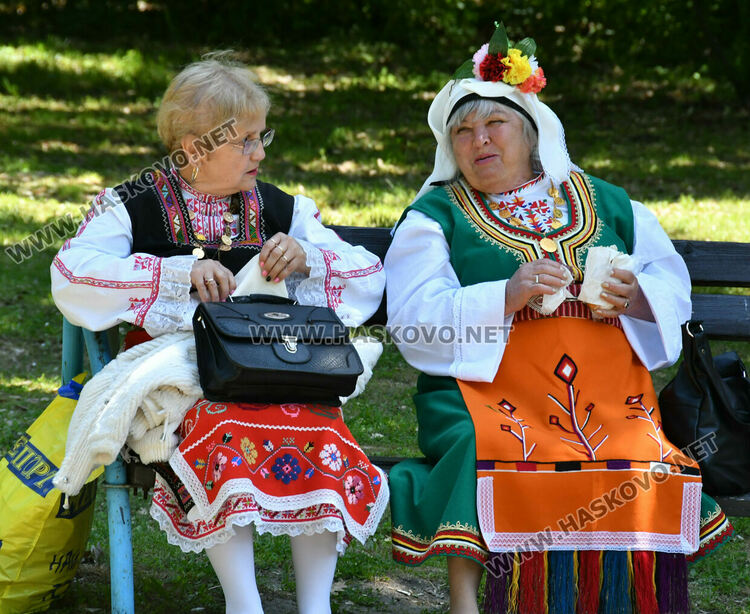 Танцов клуб „Балкан“ от Одрин даде старт на конкурсната програма на „Китна Тракия пее и танцува“