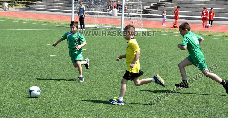4 отбора се включиха в детски футболен турнир „Купа Хасково“