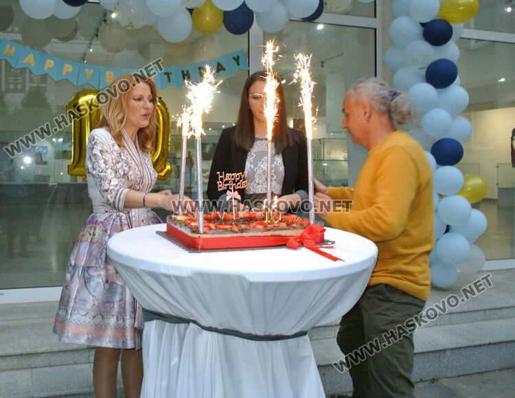 Телевизия eTV навърши 10 години