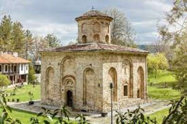 Земляческа среща събира жители на Земен пред манастира „Св. „Йоан Богослов“