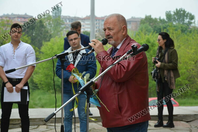 Николета Карчева е първенец на випуска във ФСГ, Станко Станкев – учител на годината