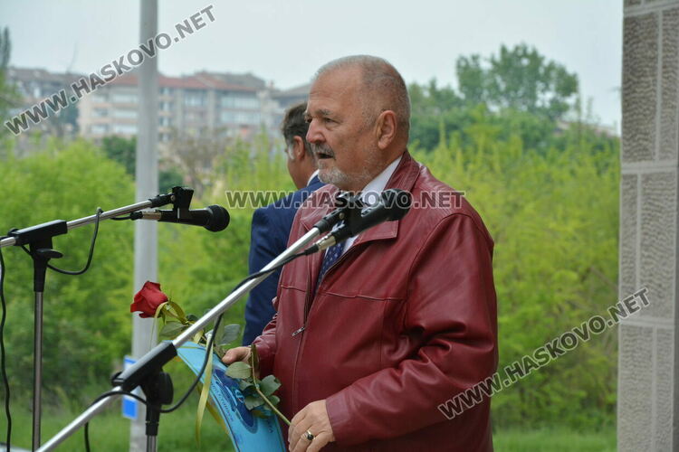 Николета Карчева е първенец на випуска във ФСГ, Станко Станкев – учител на годината