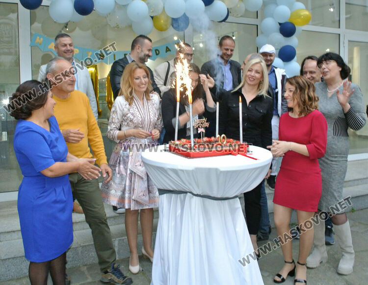 Телевизия eTV навърши 10 години