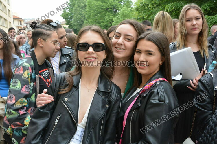 Николета Карчева е първенец на випуска във ФСГ, Станко Станкев – учител на годината