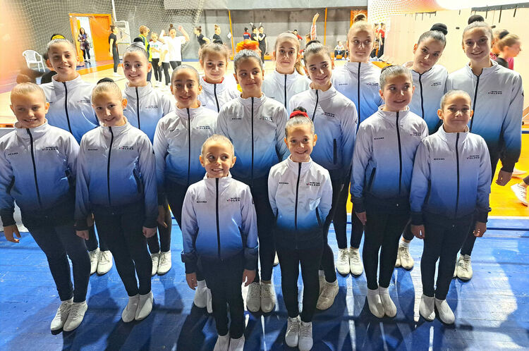 Куп медали за спортните таланти на &bdquo;Виолена&ldquo; от три състезания