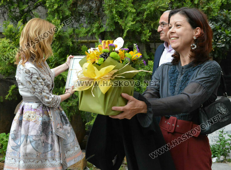 Телевизия eTV навърши 10 години