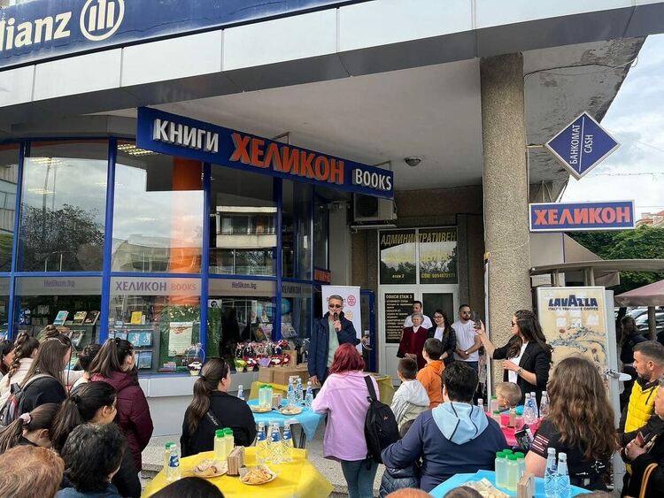 Маратон на четенето в Кърджали по инициатива на Ротаракт клуба