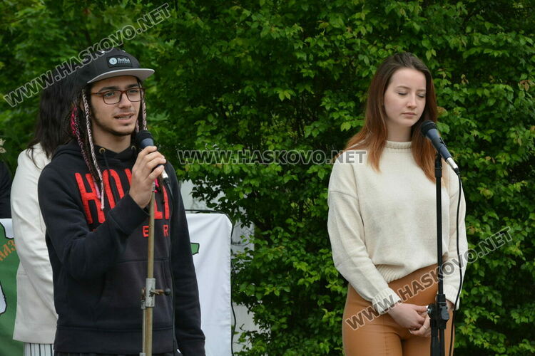 Царската гимназия изпрати 122 абитуриенти, Мерт Миленов с приз „Достоен Асеневец“