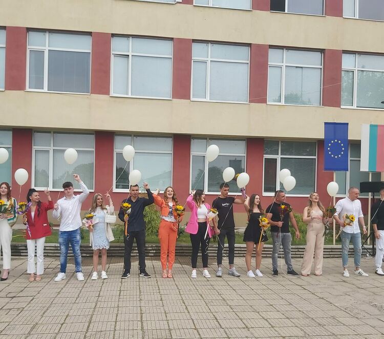 Започна голямото сбогуване с училище