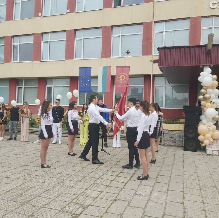 Започна голямото сбогуване с училище