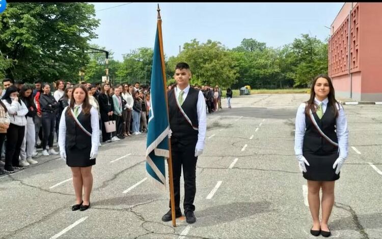 Започна голямото сбогуване с училище