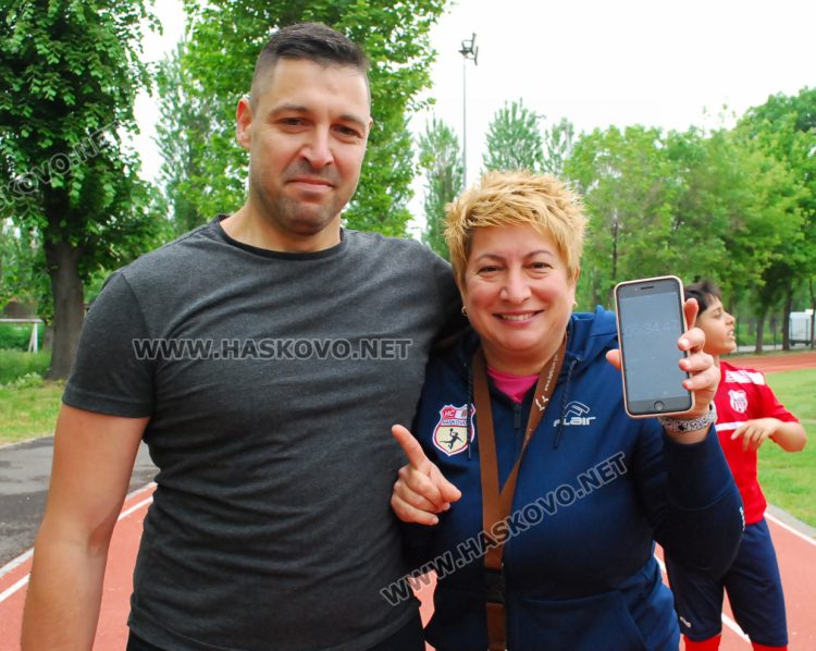 Треньори, ученици и учители от Спортното отпразнуваха празника си на стадиона 