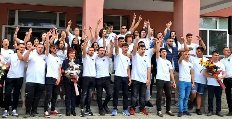 Започна голямото сбогуване с училище