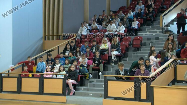 Отборът на ОУ „Алеко Константинов“ триумфира в първите училищни игри по джудо 